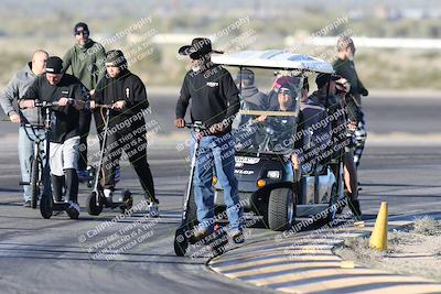 media/Jan-15-2026-Racers Edge (Thu) [[dfebeb70ab]]/1-Around the Pits-Track Walk/